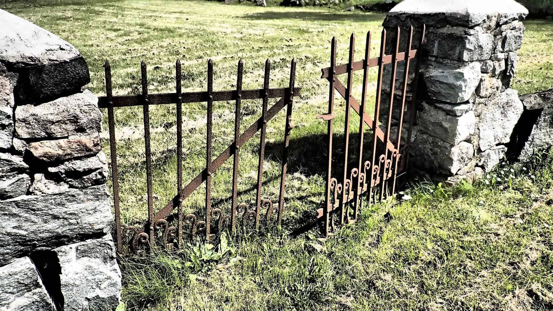 Gates and Fencing 19