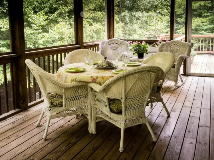 screened porch