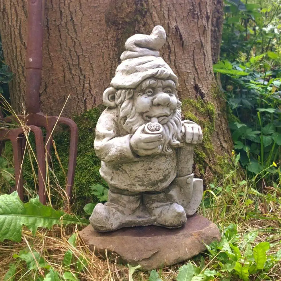 stone gnomes